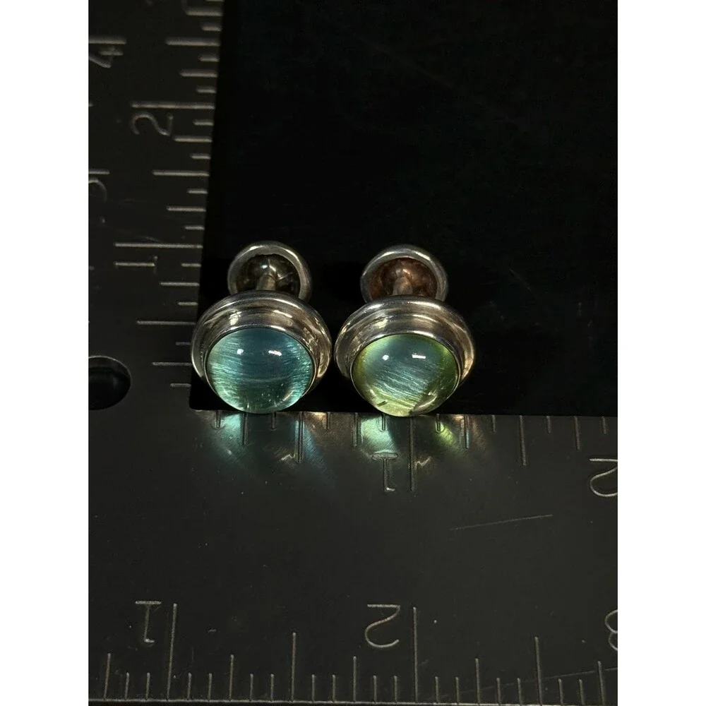 Unbranded sterling silver